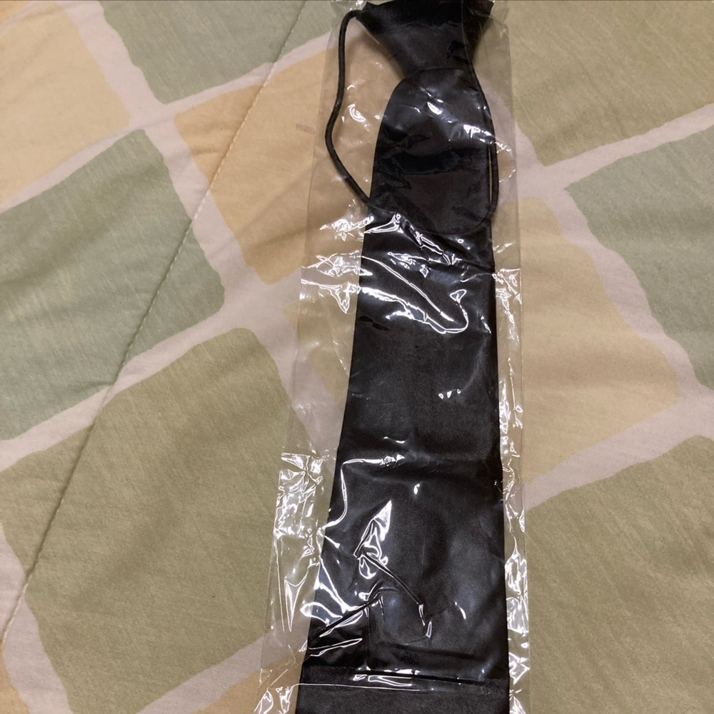Brand New Men or Boys Pre-Tied  Black Tie Easy Dress Clothing Accessory